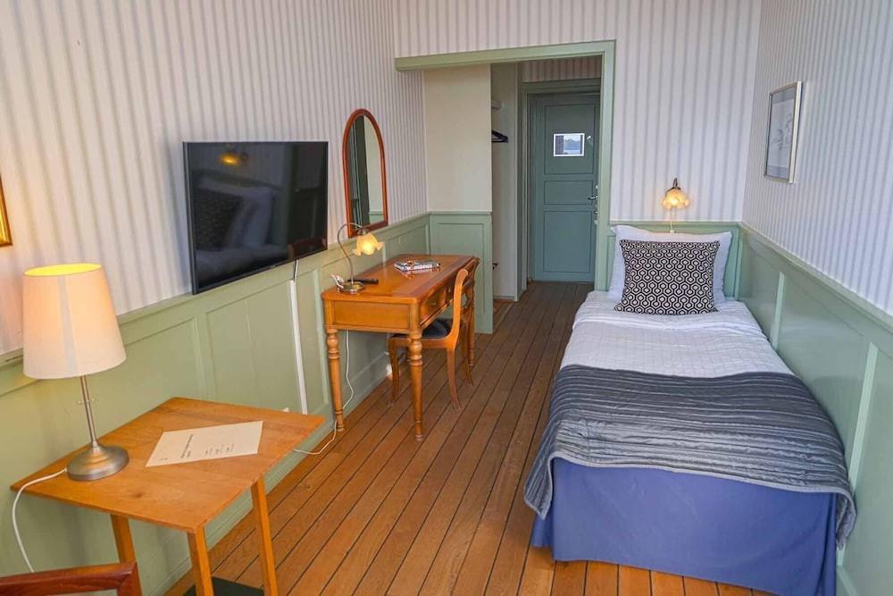 Waxholms Hotell Vaxholm Exterior photo