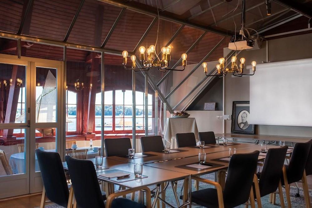 Waxholms Hotell Vaxholm Exterior photo