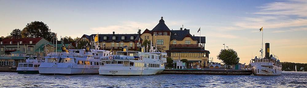 Waxholms Hotell Vaxholm Exterior photo