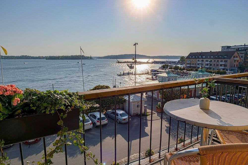 Waxholms Hotell Vaxholm Exterior photo