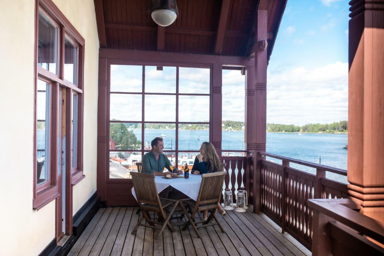 Waxholms Hotell Vaxholm Exterior photo